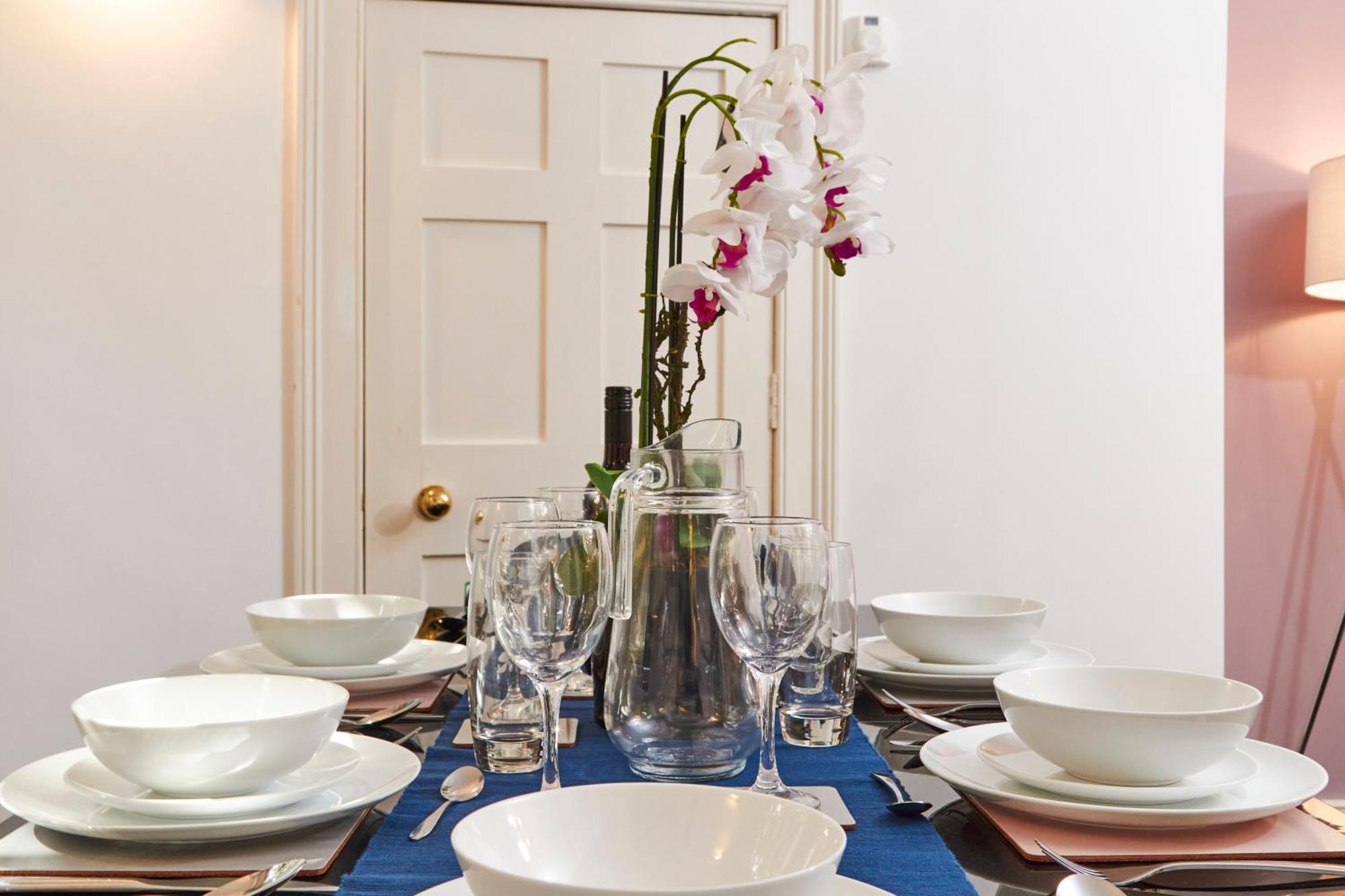 Beautiful 2Bedroom 4 Actual Beds House With Wifi By Purestay Bath Buitenkant foto